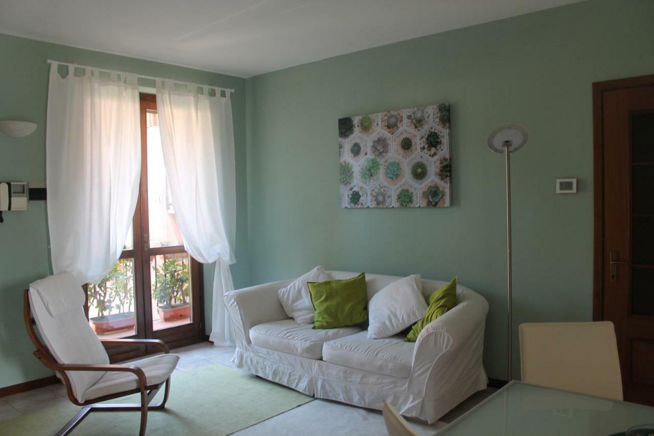 Indesenzano Apartment Desenzano del Garda Bagian luar foto