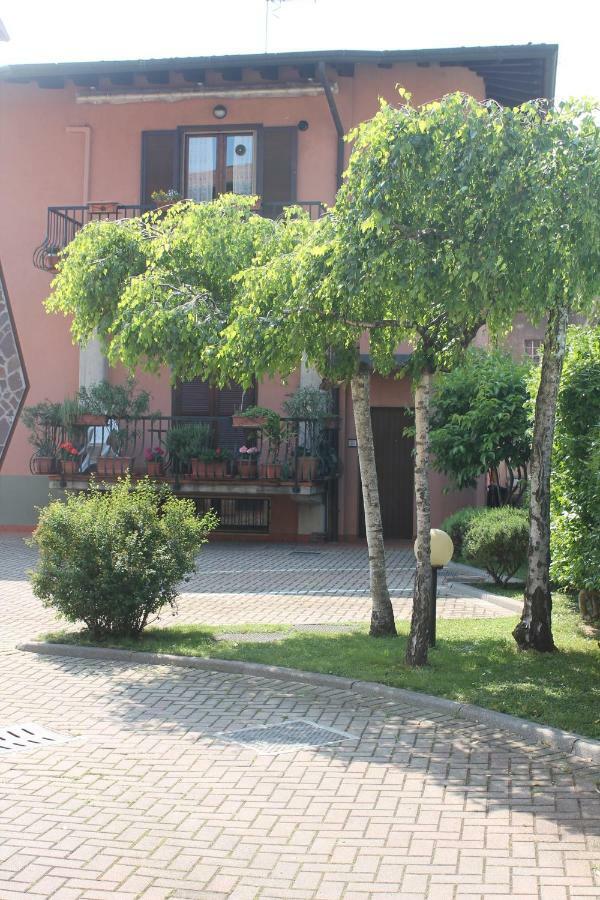 Indesenzano Apartment Desenzano del Garda Bagian luar foto