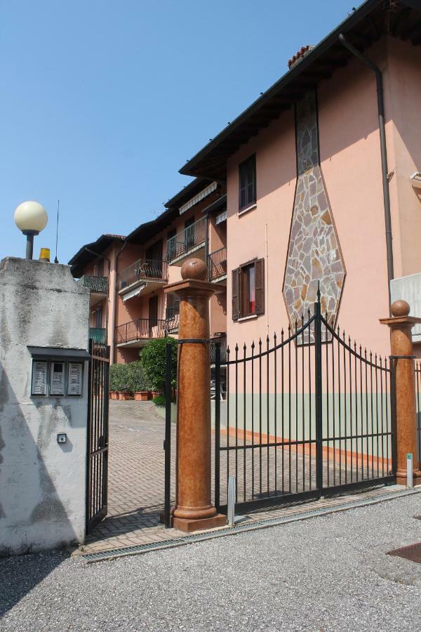 Indesenzano Apartment Desenzano del Garda Bagian luar foto